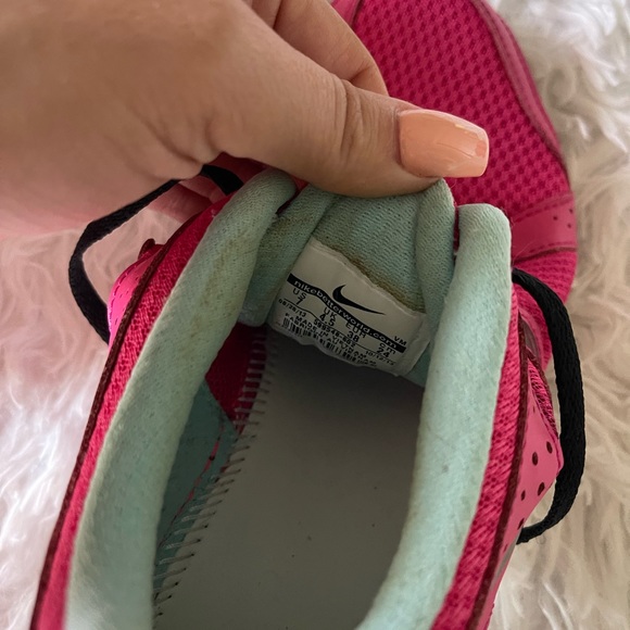 Pink Nike Flex Experience - Picture 4 of 8